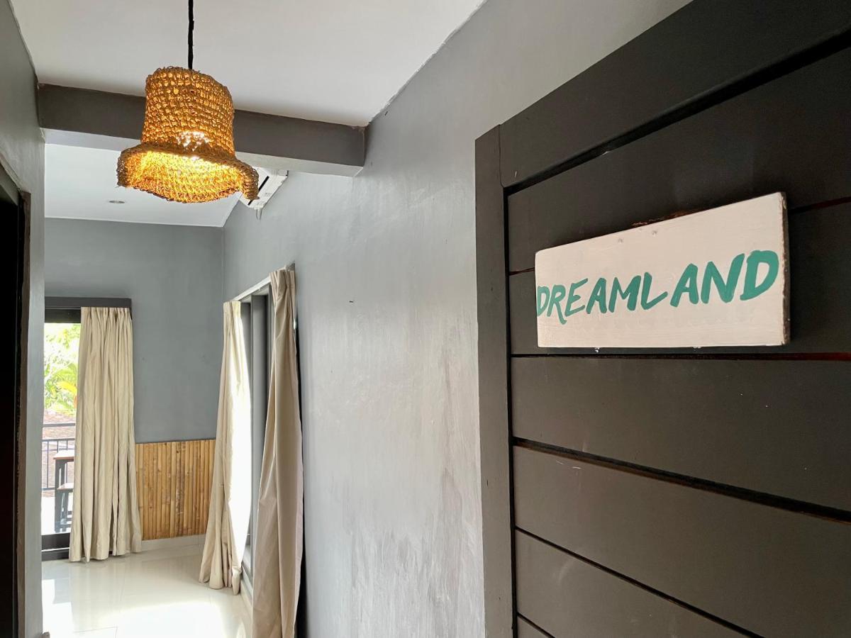 Surfers House Batu Bolong - Adults Only Hostel Canggu  Bagian luar foto